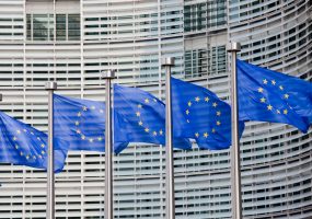 Европарламент принял резолюцию о защите детей в интернете
