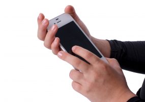 Слух: в 2013 году Apple выпустит «планшетофон»