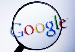 Google снова обвиняют в нарушении принципов свободной конкуренции