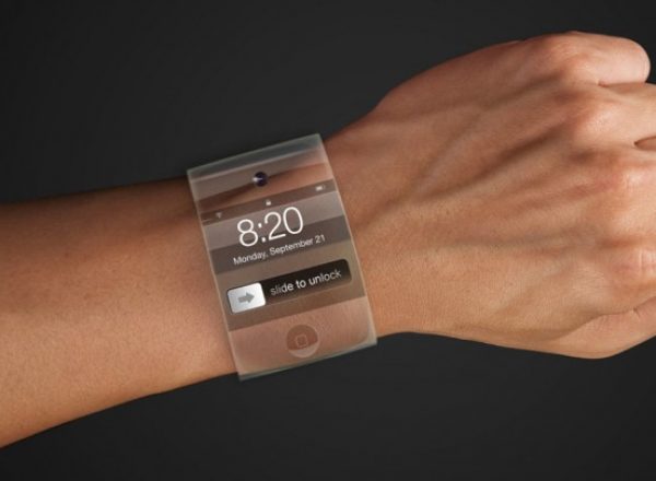 Над iWatch трудится команда из 100 человек