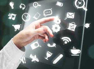 Технология Fijitsu превращает любую поверхность в интерактивный экран