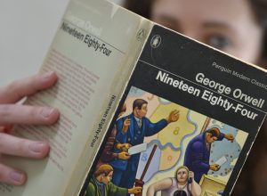 На волне новостей о тотальной слежке в Сети растут продажи антиутопии Оруэлла «1984»