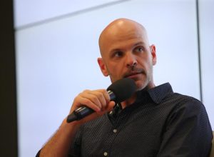 «Всем наплевать на то, что мы на самом деле думаем»