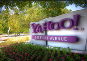 СМИ сообщили о возможном слиянии Foursquare с Yahoo