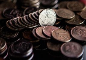 Минфин предлагает отправлять в тюрьму за выпуск криптовалюты