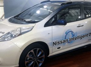 Nissan представил прототип собственного электрокара с автопилотом