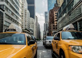 Четыре крупнейших  такси-сервиса объединились против Uber