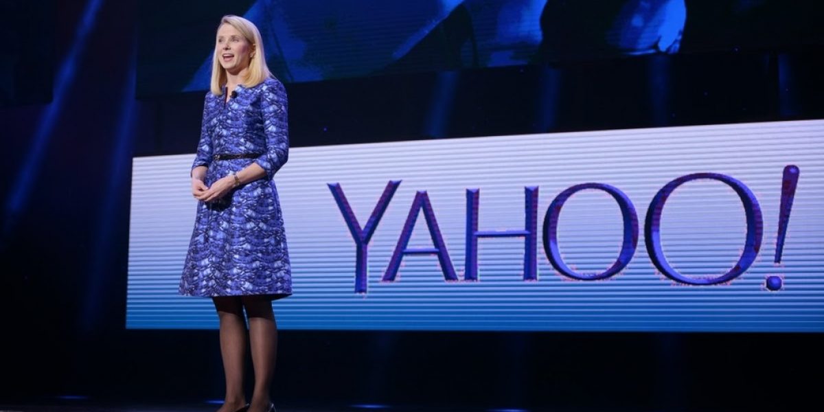 Yahoo! начала распродавать свой бизнес