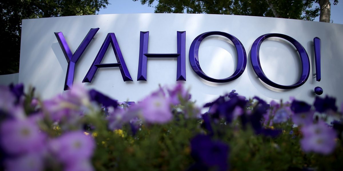 Verizon купил Yahoo за 4,8 миллиарда долларов