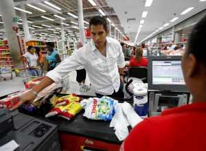 «Азбука вкуса» внедрила оплату по отпечаткам пальцев