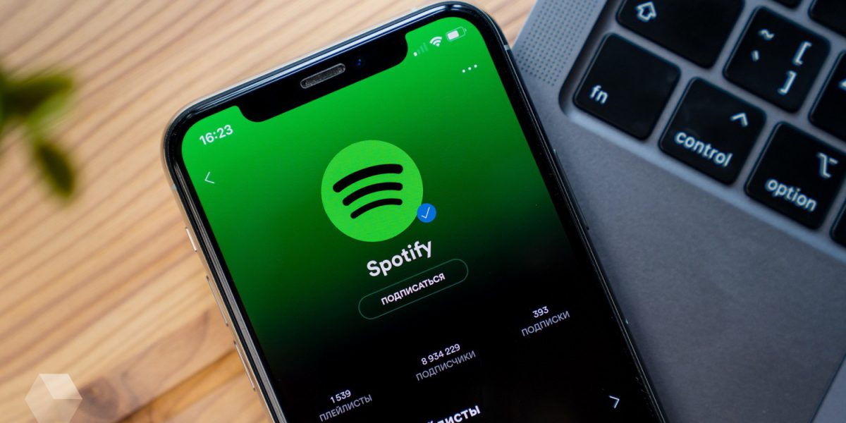 Spotify разрешил загружать всем пользователям видеоподкасты