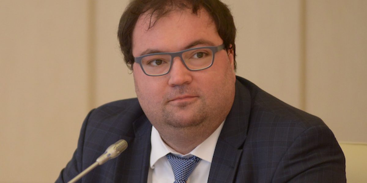 Минцифры пообещало запустить аналог Google Play к лету