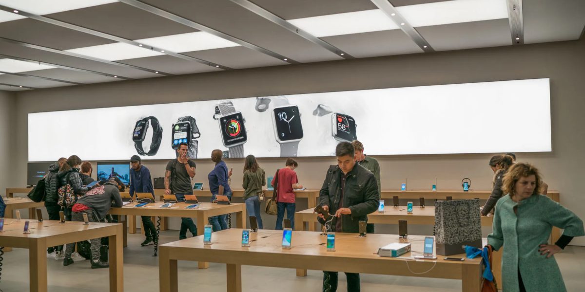 Apple повысит зарплату сотрудникам из-за роста инфляции