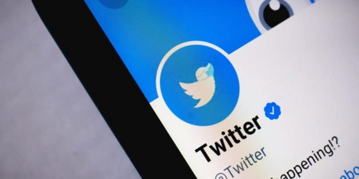Twitter уберет все устаревшие синие галочки
