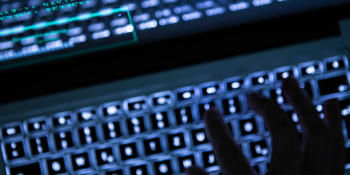 Роскомнадзор объяснил блокировку сайтов The Bell и Natus Vincere