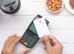 В России разработают первый отечественный платежный терминал