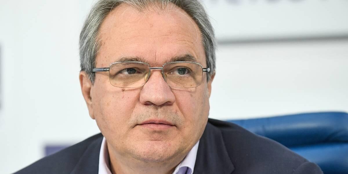 Глава СПЧ раскритиковал «Алису» и «Марусю» за отказ отвечать на политические вопросы