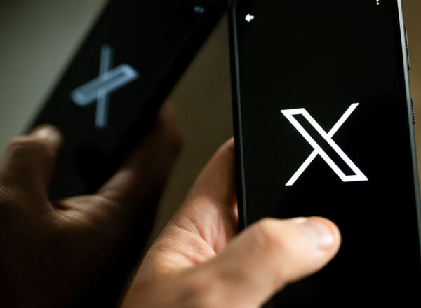 X разрешила публиковать контент для взрослых
