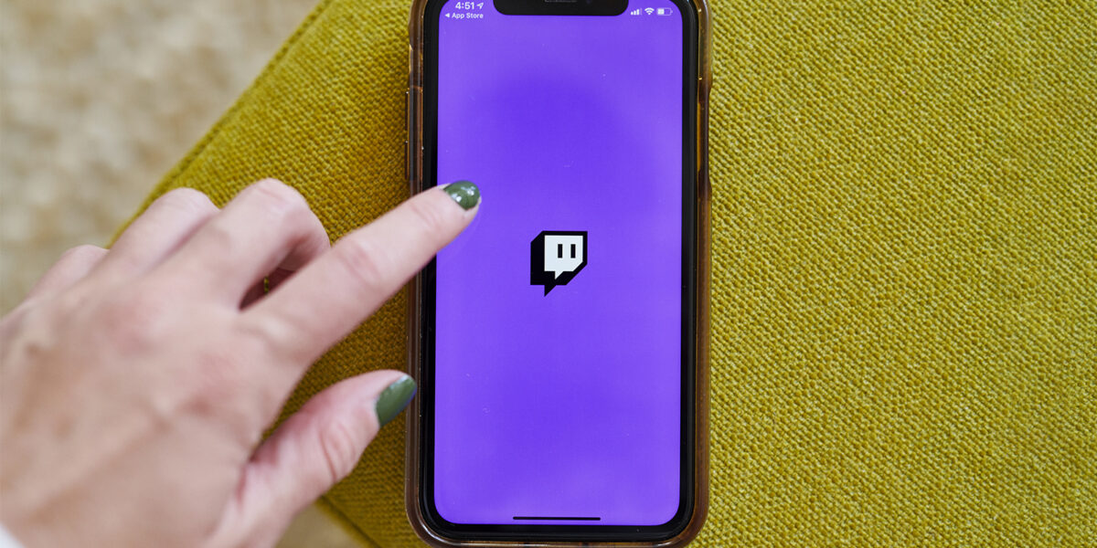 Московский суд оштрафовал Twitch на 1 млн рублей за неудаление недостоверной информации