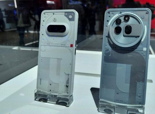 На AliExpress стартовали продажи нового смартфона Nothing Phone (3а)
