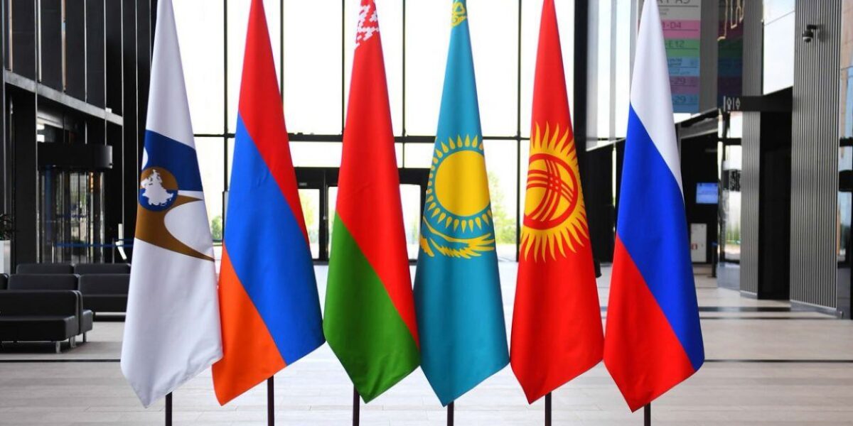 Отмену роуминга в ЕАЭС перенесли на 2028 год