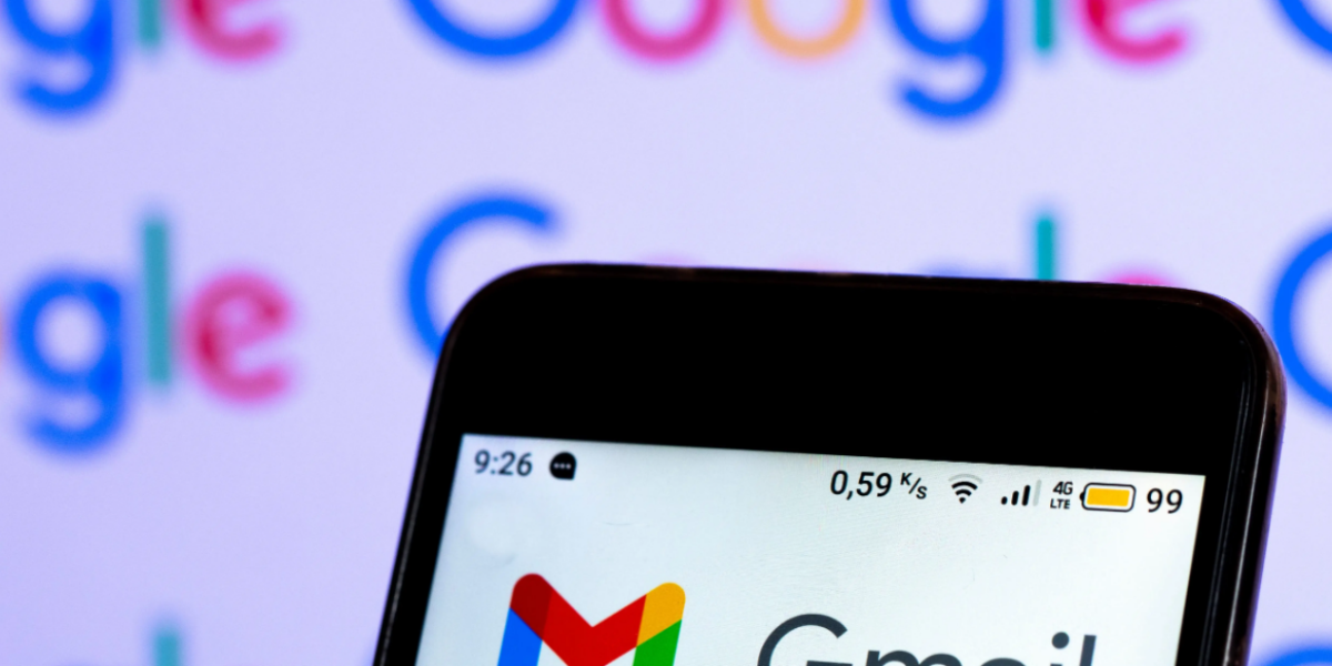 В сети нашли 48 млн аккаунтов Gmail и 17 млн профилей Facebook*