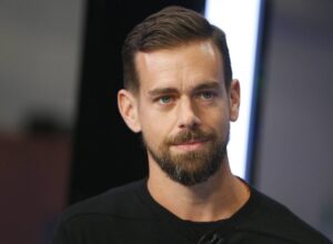 Компания бывшего главы Twitter сократила персонал на 40% из-за ИИ