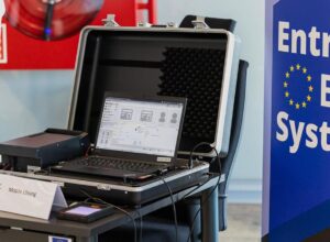 Новая система регистрации на границах ЕС вызвала масштабные сбои и задержки