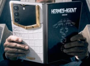 Vertu выпустила складной смартфон AlphaFold стоимостью от 6880 долларов