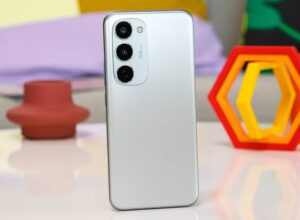 В России в продажу поступил TECNO SPARK 50