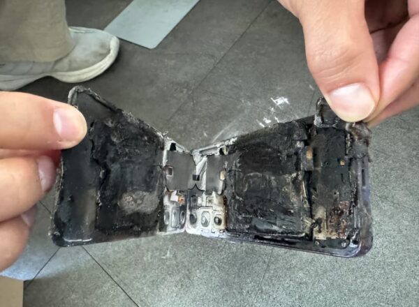 Samsung Galaxy S24 взорвался в руках пользователя