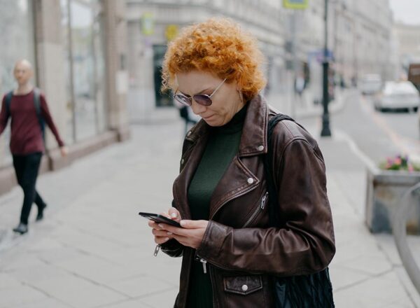 Россияне нарастили голосовой и SMS-трафик на фоне ограничений интернета