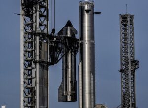 SpaceX успешно провела 13-й испытательный полет Starship