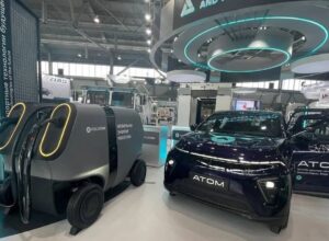 Росатом представил беспилотную мобильную зарядную станцию
