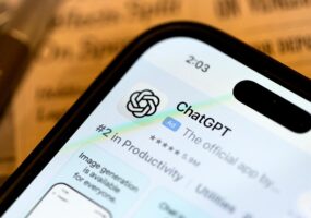 ChatGPT получил в Евросоюзе статус очень крупной онлайн-поисковой системы