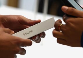 Ряд продавцов электроники фиксируют рост цен на старые iPhone