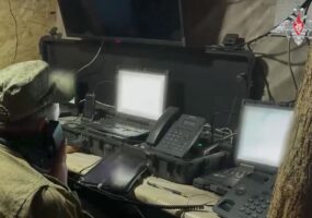 Премьер Украины предупредил о риске потери интернета