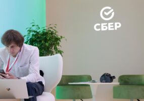 Греф анонсировал представление новых человекоподобных роботов