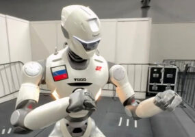 Российская команда вышла в полуфинал лиги боевых роботов URKL в Китае