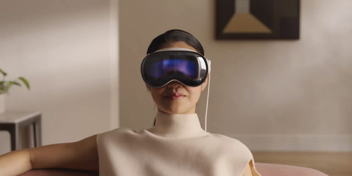 Apple разрабатывает облегчённую версию гарнитуры Vision Pro