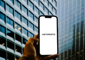 Anthropic отказалась от покупки AI-стартапа Decart
