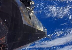 Starship успешно вывел спутники Starlink V3 на орбиту, с ними установлена связь