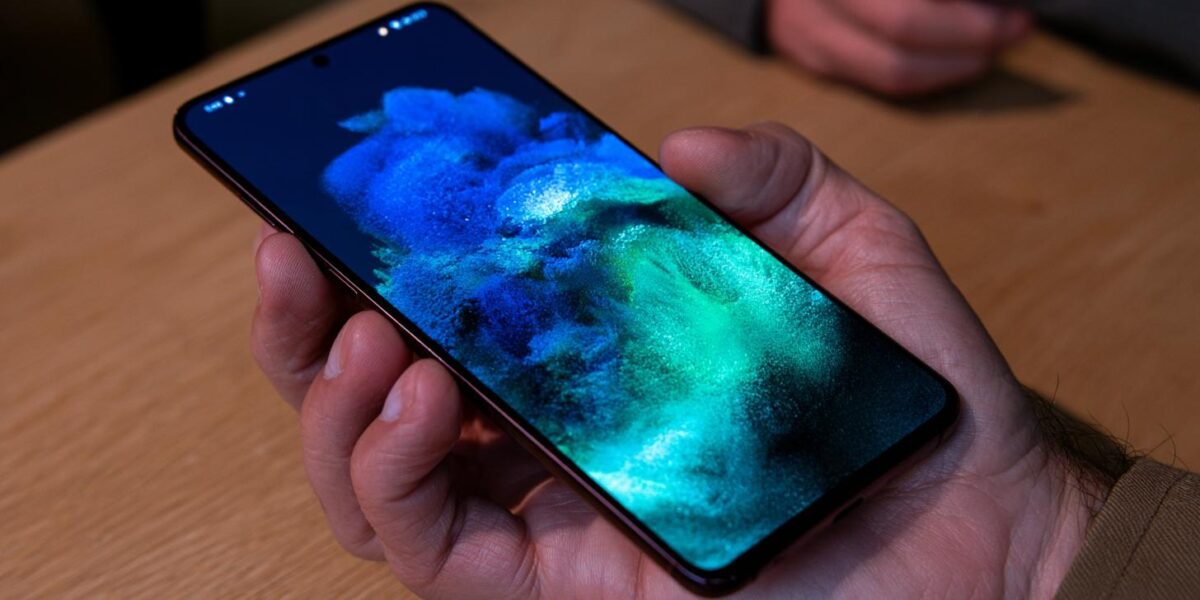 Двухлетние Samsung Galaxy S24 получили функции Galaxy S26 и Z Fold8 с новой бетой One UI 9
