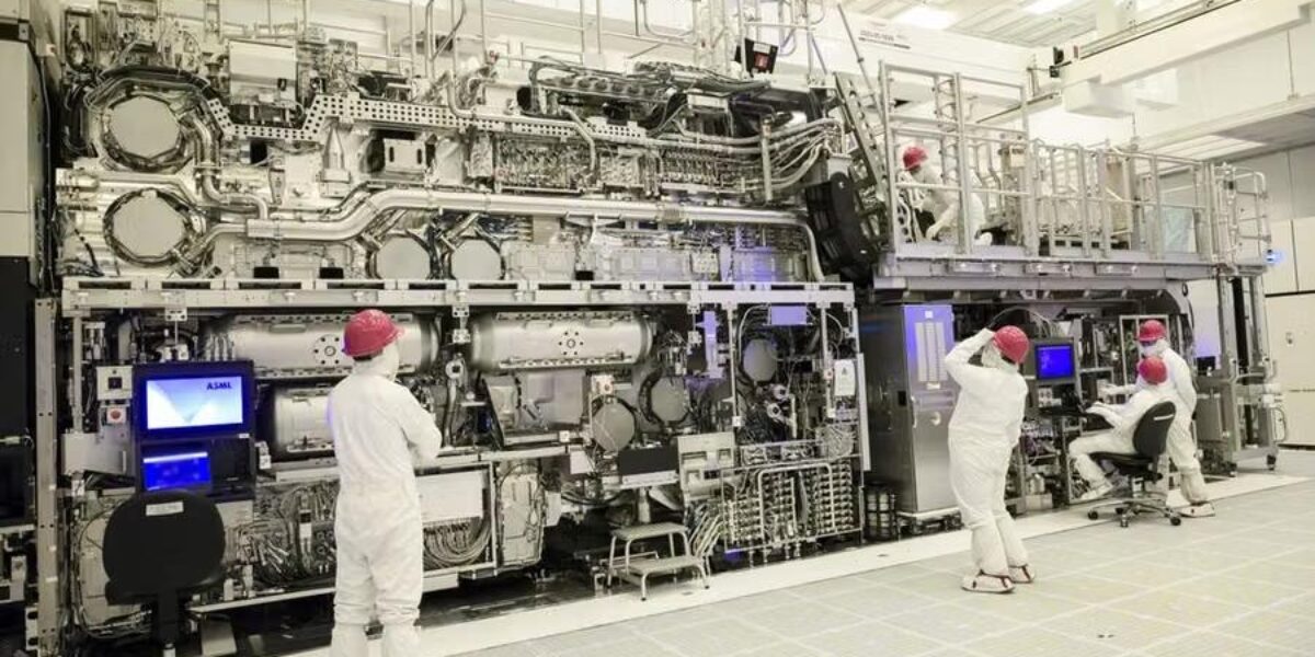 Intel обработала более 1 млн пластин на машинах High-NA EUV
