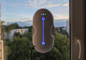 Робот-мойщик окон Polaris PRWC 3007 Wi-Fi IQ Home получил голосовой ассистент