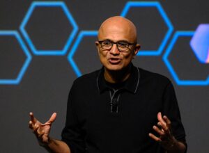 Глава Microsoft призвал создать «аварийный тормоз» для ИИ