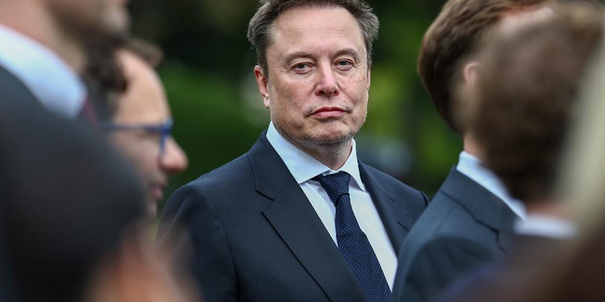 Илон Маск попросил не пытать ИИ, чтобы тот не мстил